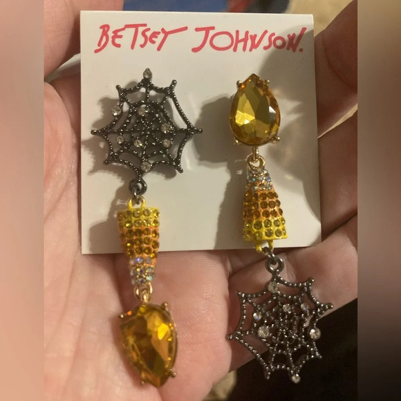 BETSEY JOHNSON Halloween Crystal-Studded Candy Corn & Spider Web Earrings NWT - Picture 3 of 5